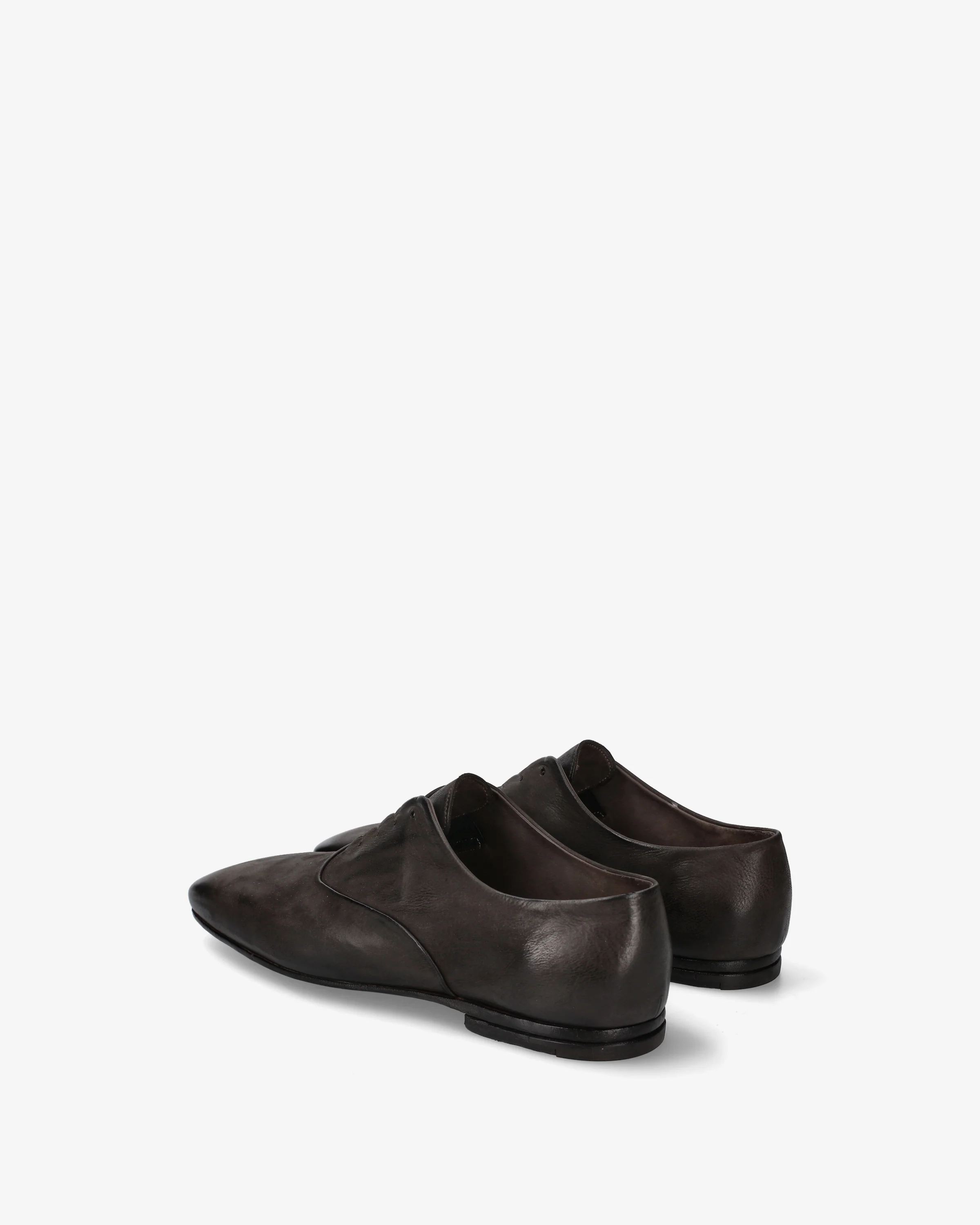 Oxford in distressed leather - Image 5
